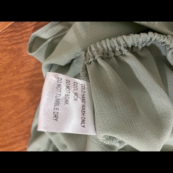 NWT Summery Top - Picture 8 of 8